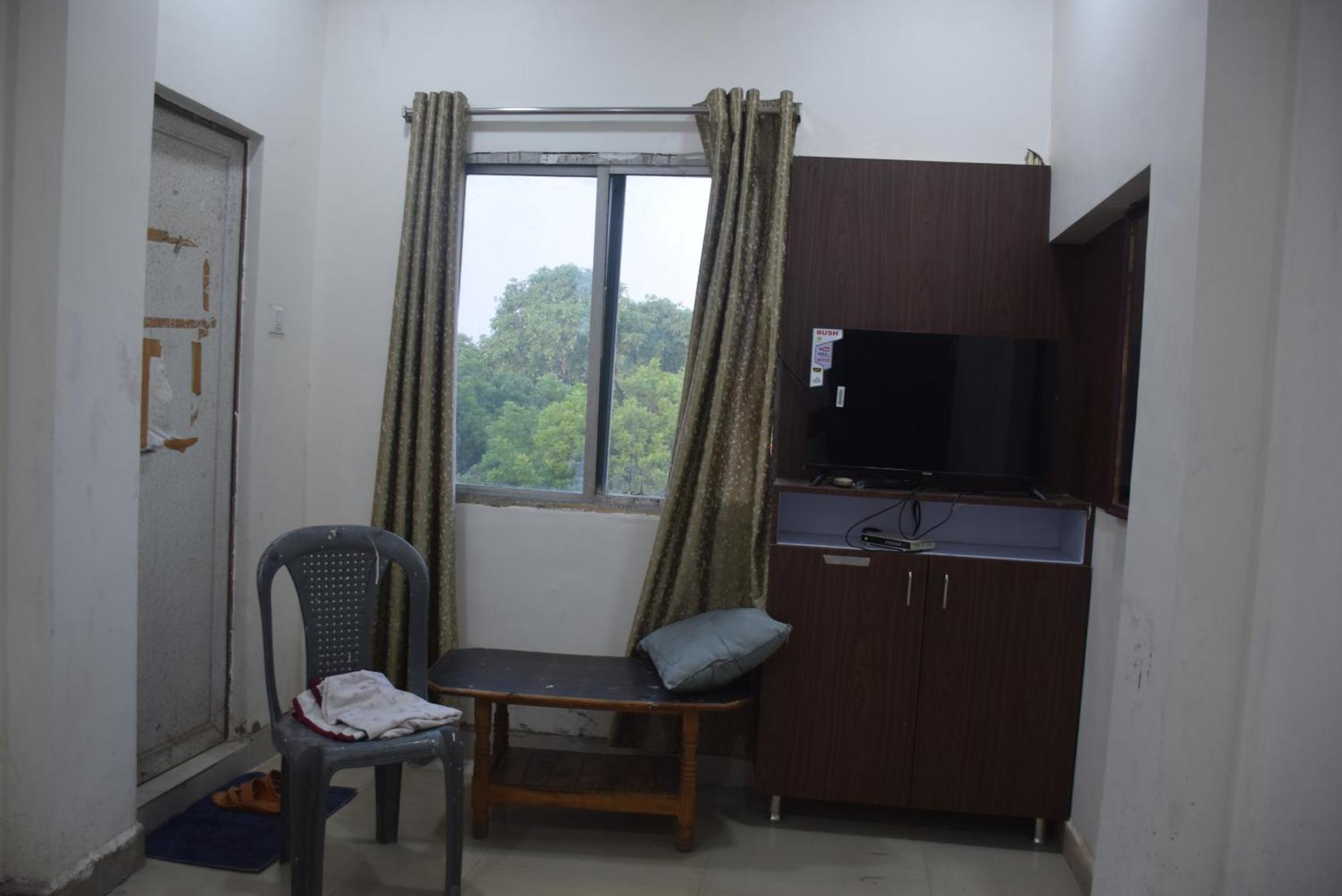 Hotel Thakur Ji ボーパール エクステリア 写真