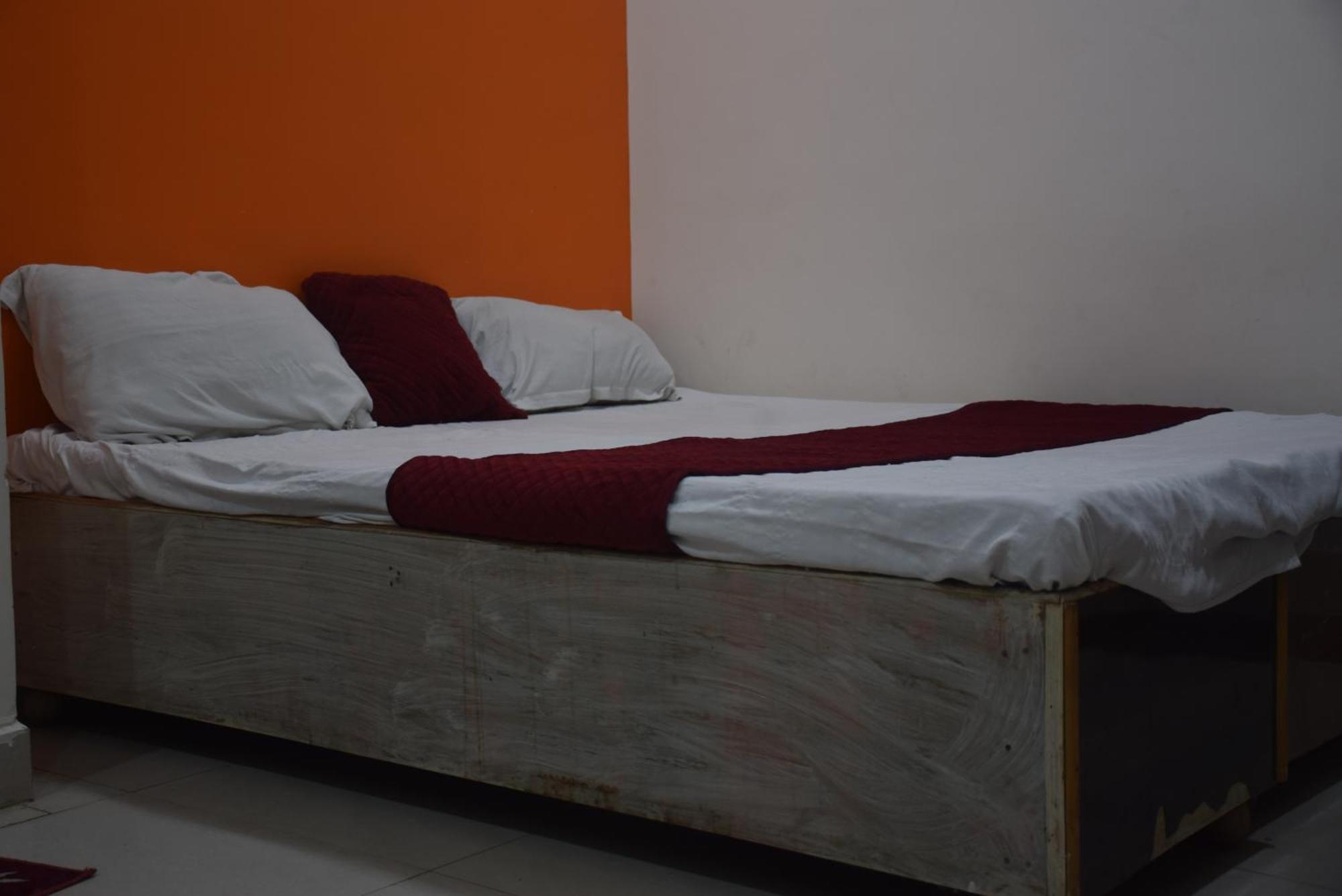 Hotel Thakur Ji ボーパール エクステリア 写真