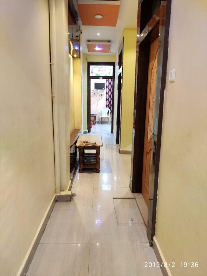 Hotel Thakur Ji ボーパール エクステリア 写真